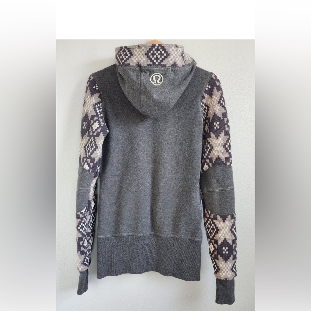 Lululemon Live Simple Jacket Jacquard Snowstar Print With Thumbholes Size 4